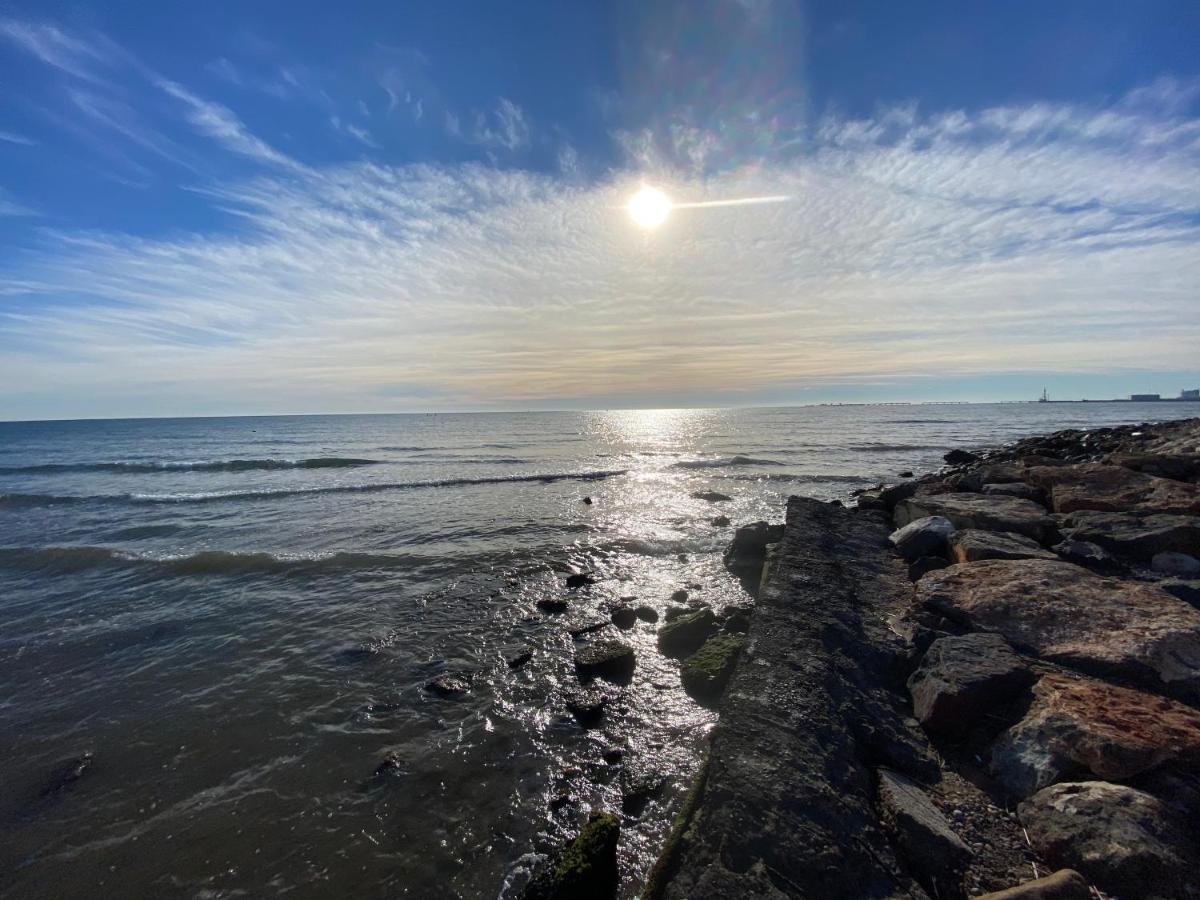Lowenva Beach Apartment Канет-де-Беренгер Экстерьер фото